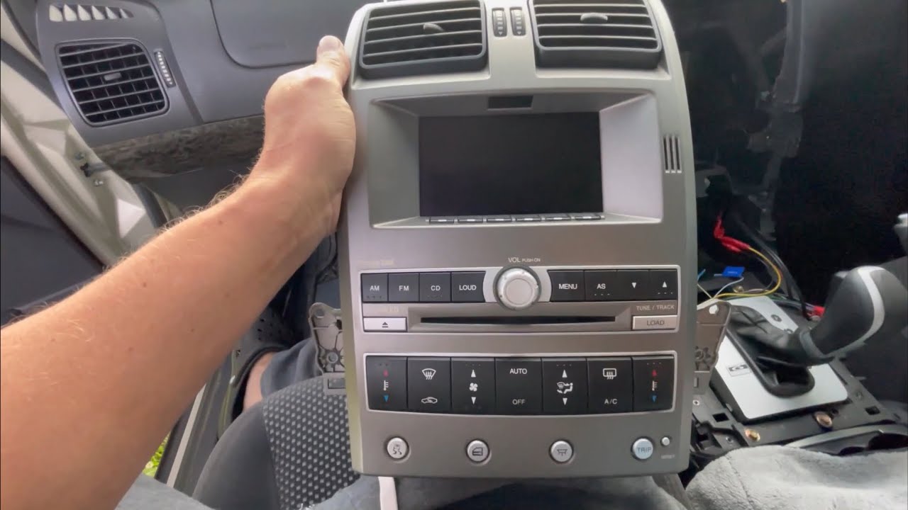 BF XR6 Fairmont Premium ICC not working after swapping backlights?