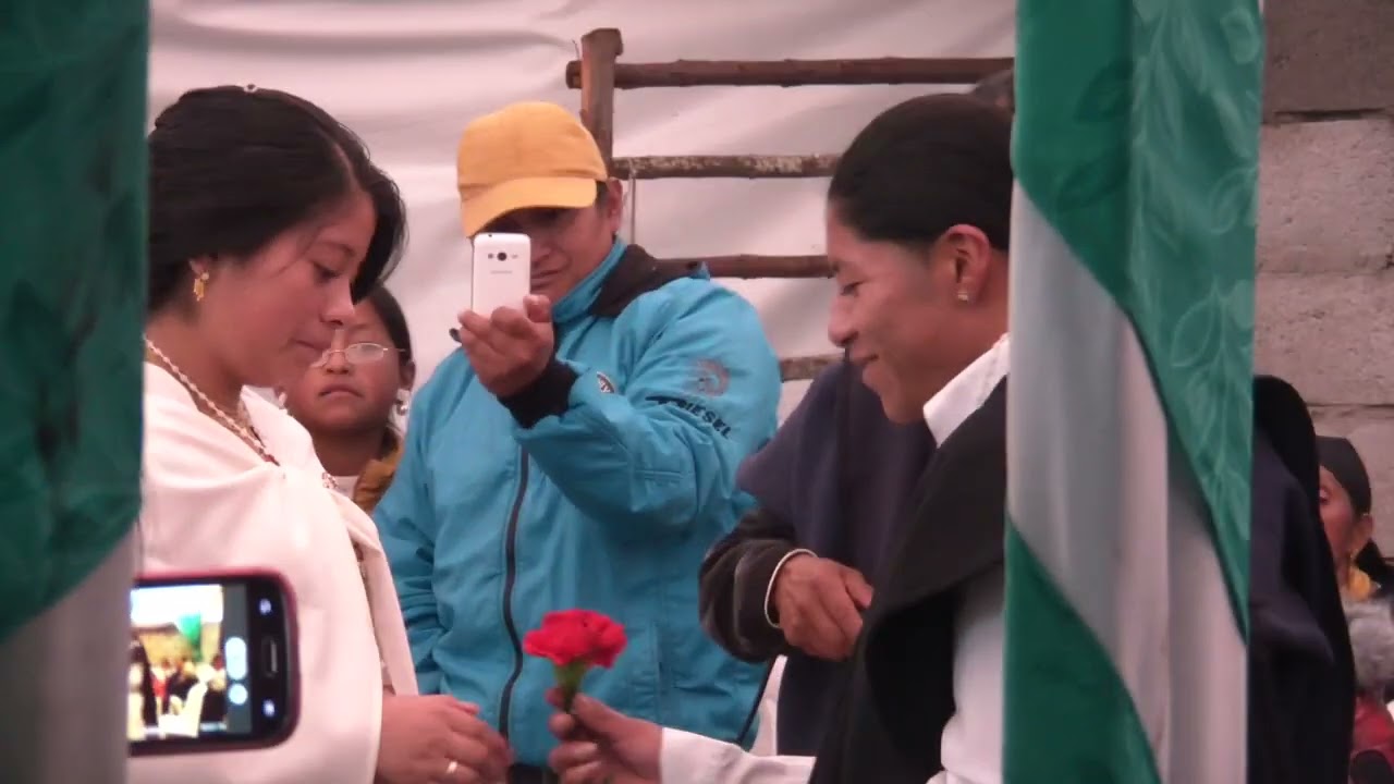 Rosariochii de Evelin tituaña y inty aguilar