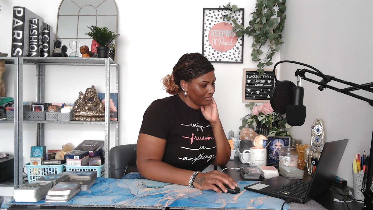 Sagittarius♐️ This masculine is struggling with finding a backbone.. Rushing in 🔮