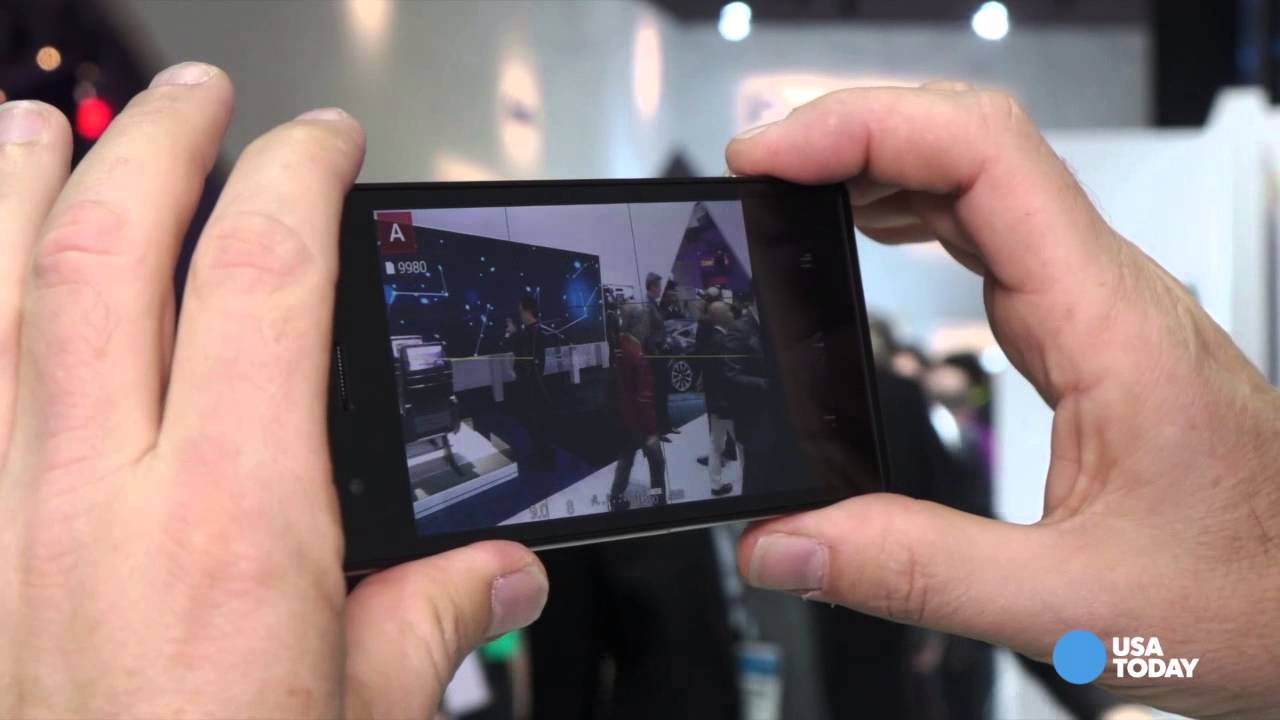 Hands on with the Lumix 4K smartphone