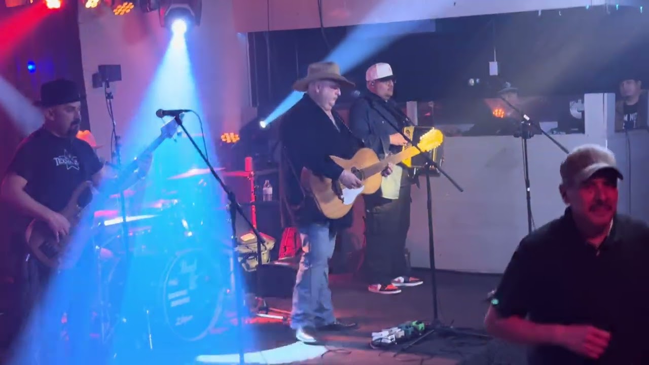 Los TexManiacs at Code 3 Bar, Carrizo Springs, Texas 02/07/26.