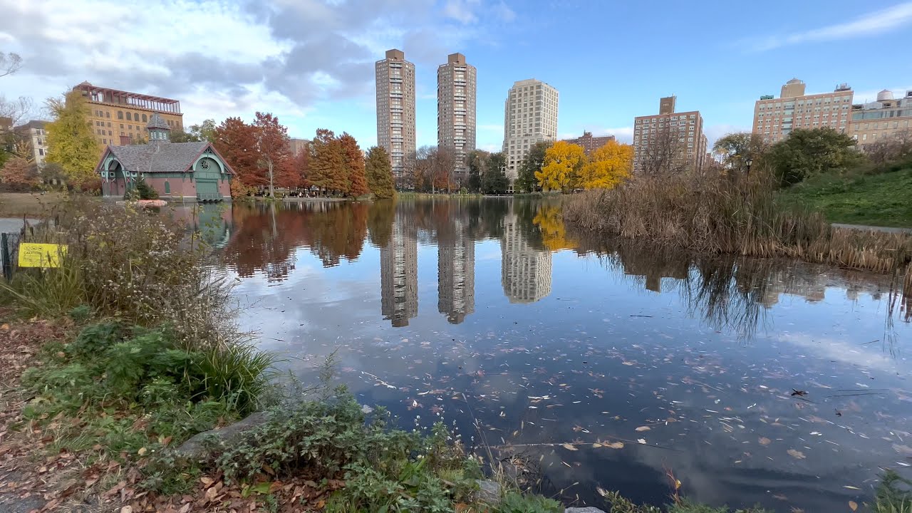 New York | Manhattan | Central Park | Harlem Meer | scenic walk around the lake.