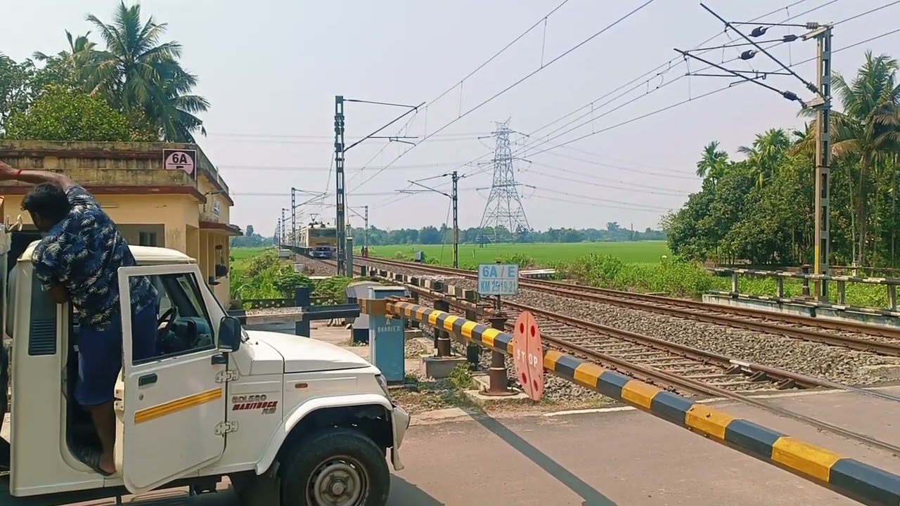 UP LOCAL DOWN LOCAL BALAGARH STATION RAILGATE TRAIN TRAIN.