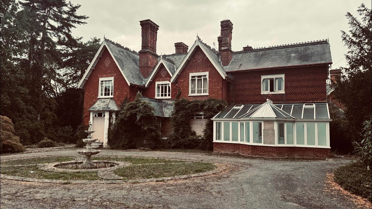 WE FOUND THIS HUGE ABANDONED MULTI MILLION POUND ESTATE 