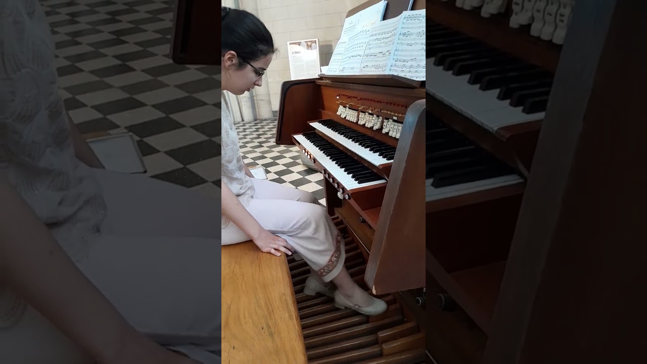 PELUDIO BWV 543 BACH