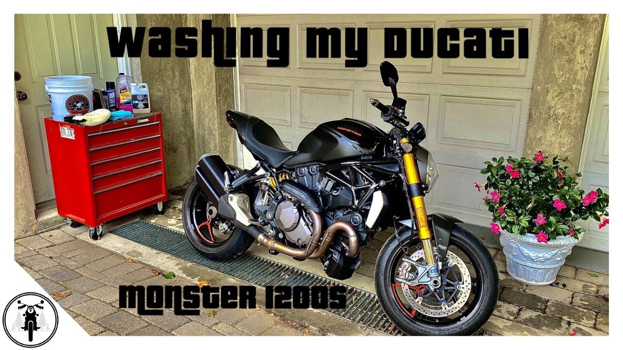 Washing My Ducati - 2020 Ducati Monster 1200s