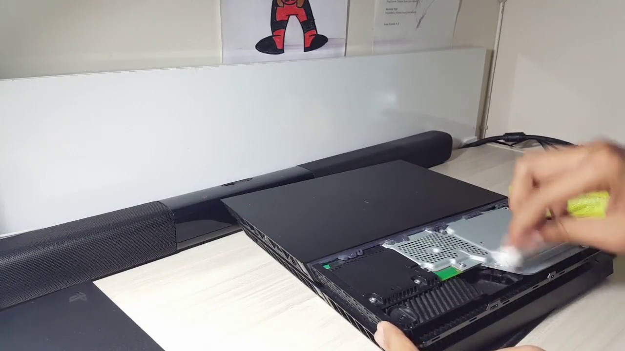 Playstation 4  Nasıl Temizlenir ? Temizlerken hangi malzemeleri kullanmalıyız ?