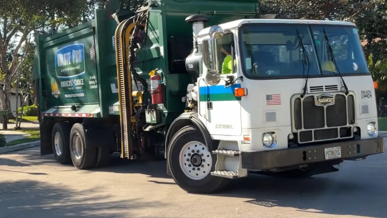 0155522 in a waste pro ACX McNeilus ZR Zero Radius revving trash 0144613