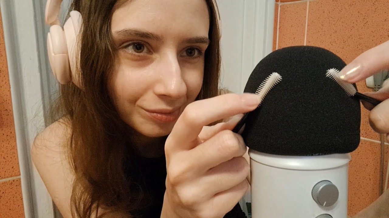 Playing around with foam cover for blue yeti (scratching, mic covering etc.) ASMR