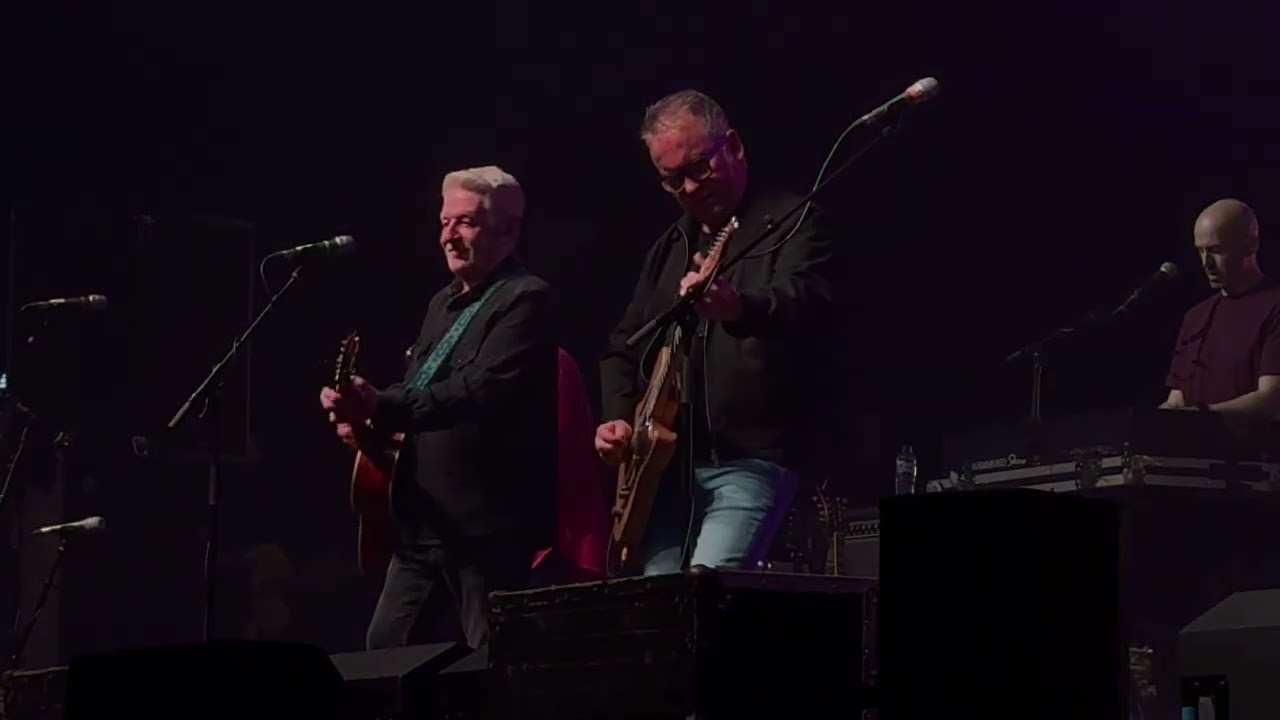 The Saw Doctors - I Love To Go A’wandering