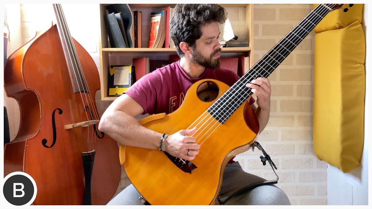 AMAZING ACOUSTIC BASS !!