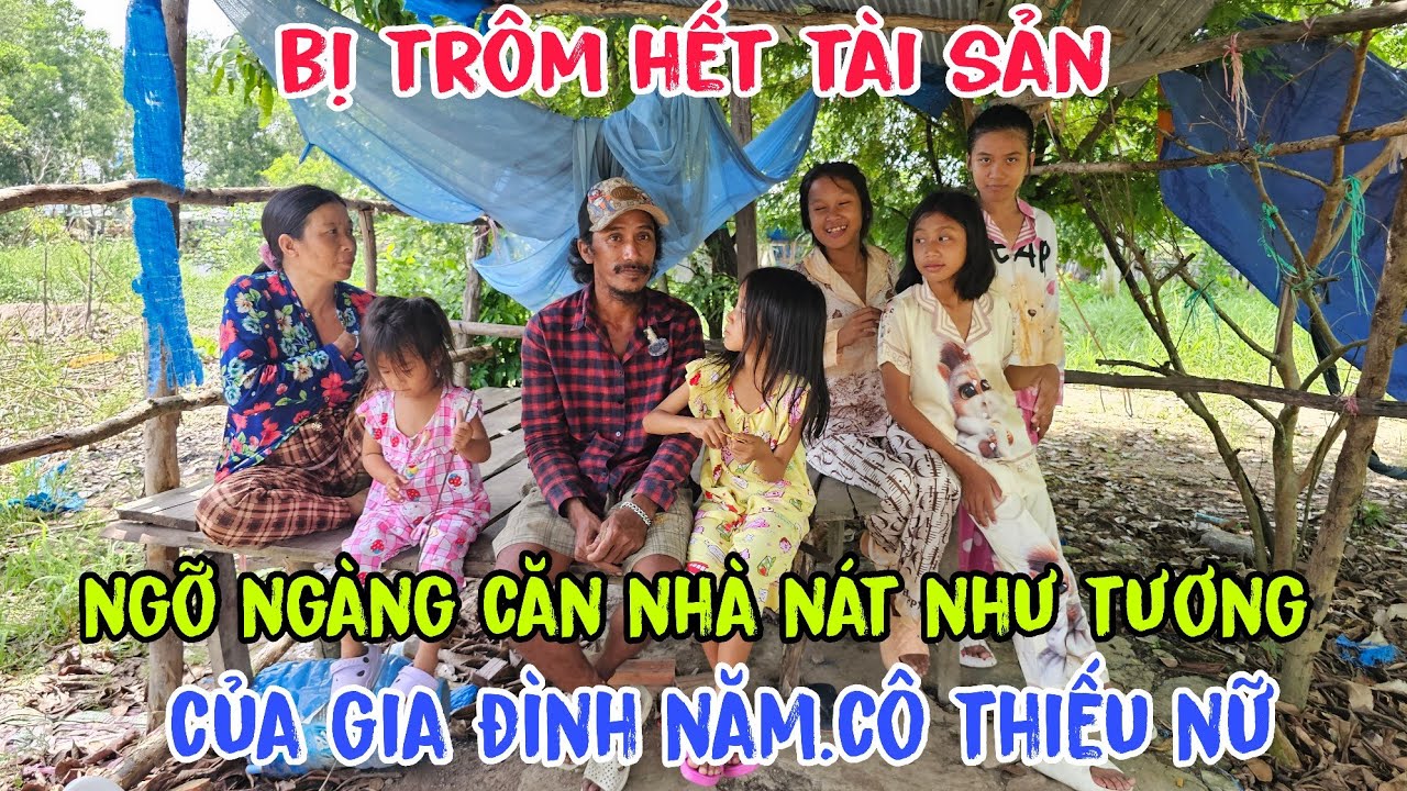 Ngỡ ngàng trước căn nhà nát như tương của người đàn ông kéo cả gia đình trên xe kéo tại Cà Mau