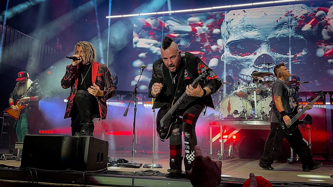 Three Days Grace -   I Hate everything About You Live Front Row (4K) @ROCKLAHOMA  2025
