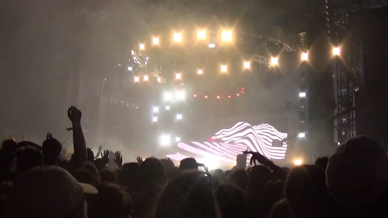 Ruby Rose - Live @ Electrobeach Music Festival 2016