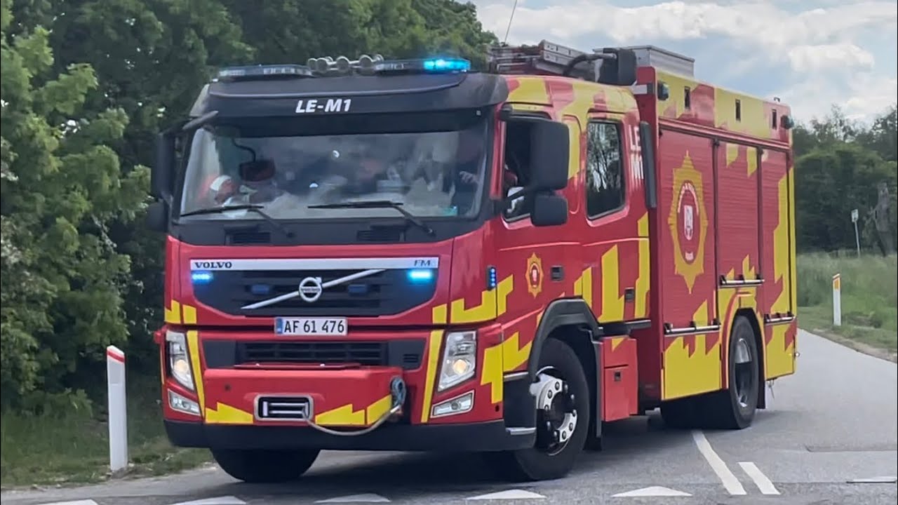 Brand og redning Køge ST.LELLINGE ABA (LEM1+ LEV1+ LES1) Brandbil i udrykning. Fire truck respond.