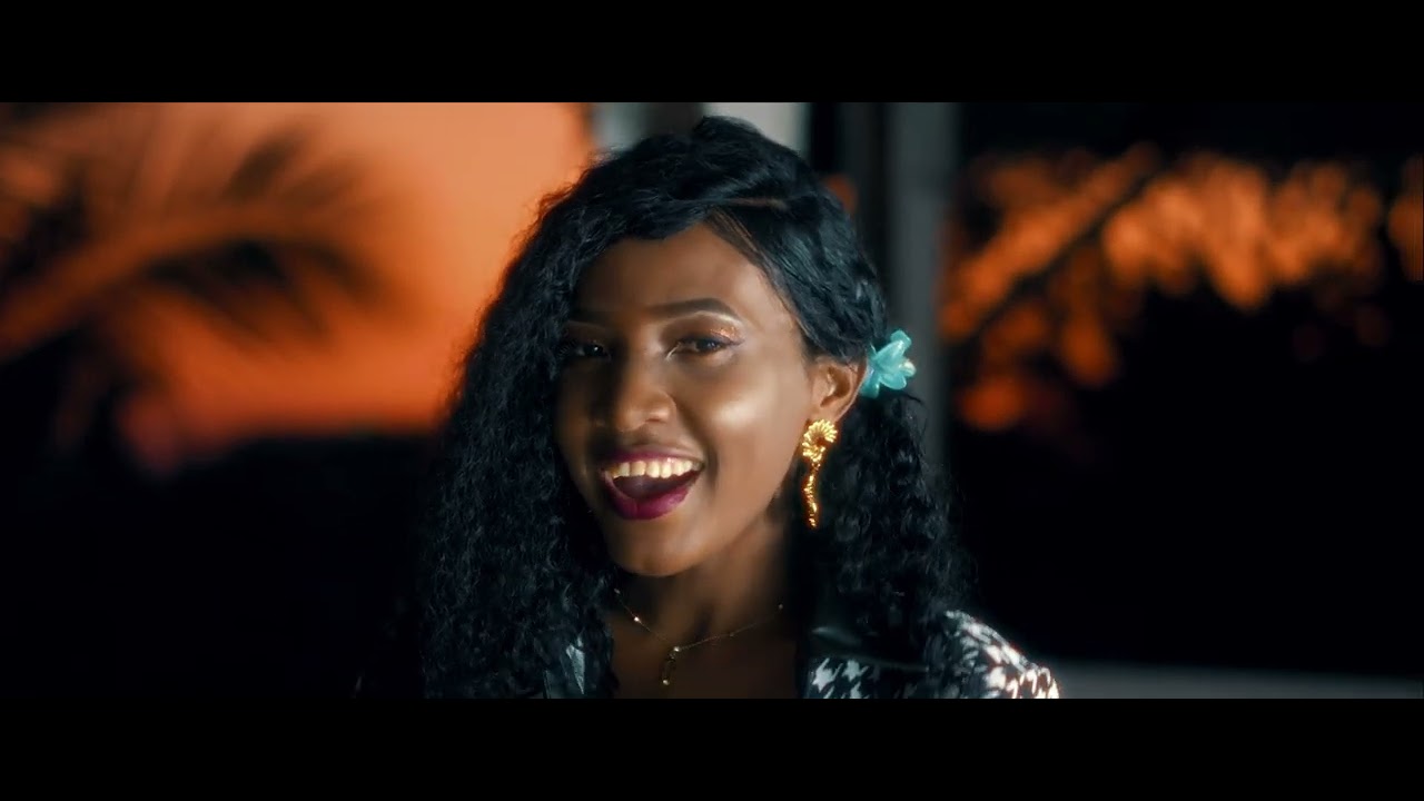 ROMINA - LA VIE CONTINUE (Clip Officiel)