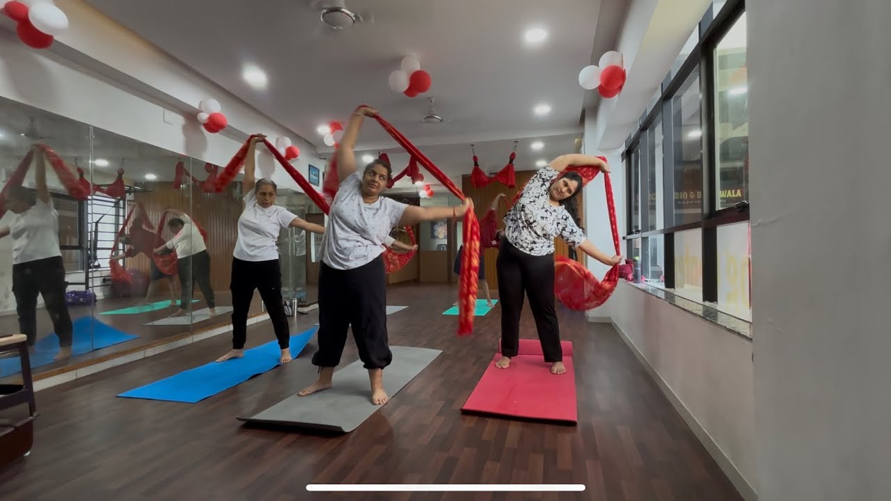 Dupatta workout #dupatta #workout #yoga #partneryoga @trinetriyogcentre7924 