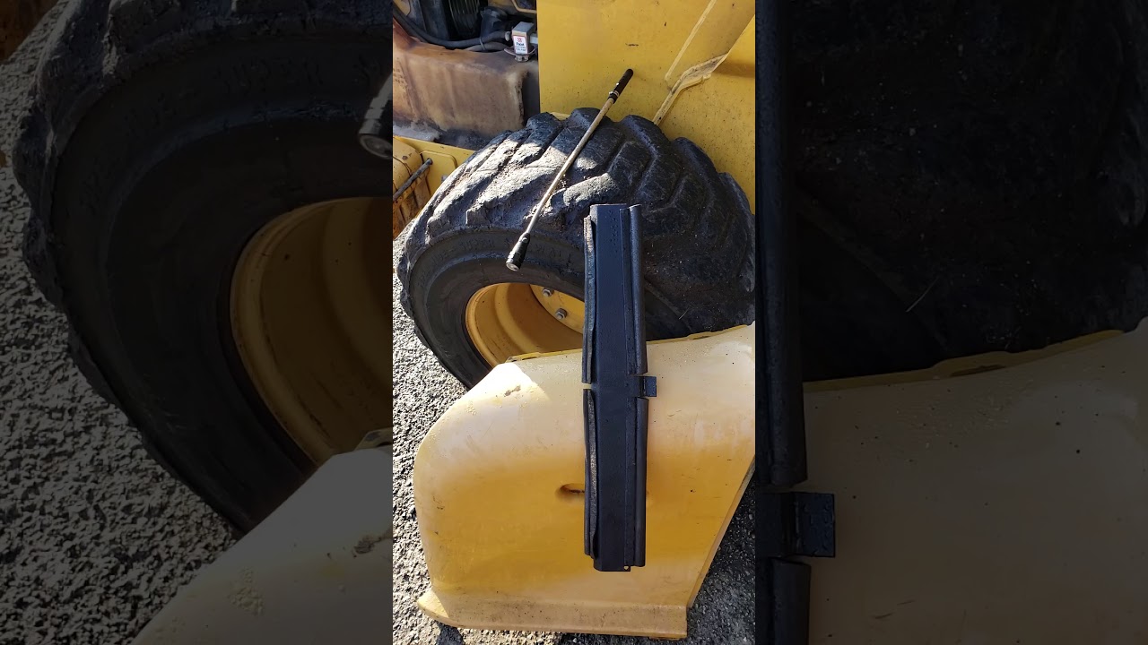 JOHN DEERE 250 SERIES II HYDROLIC HOSE  REPLACEMENT