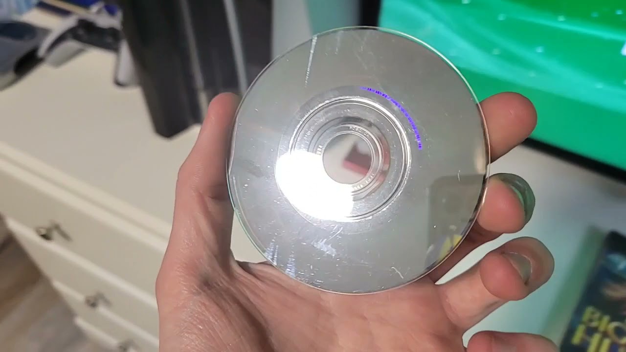 Что будет, если вставить чужой диск в PS3?