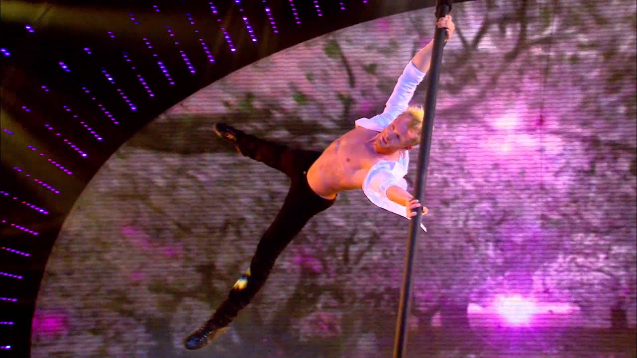 Simon Heulle and his mast wave operation - Final 2013 - France's Got Talent 2013