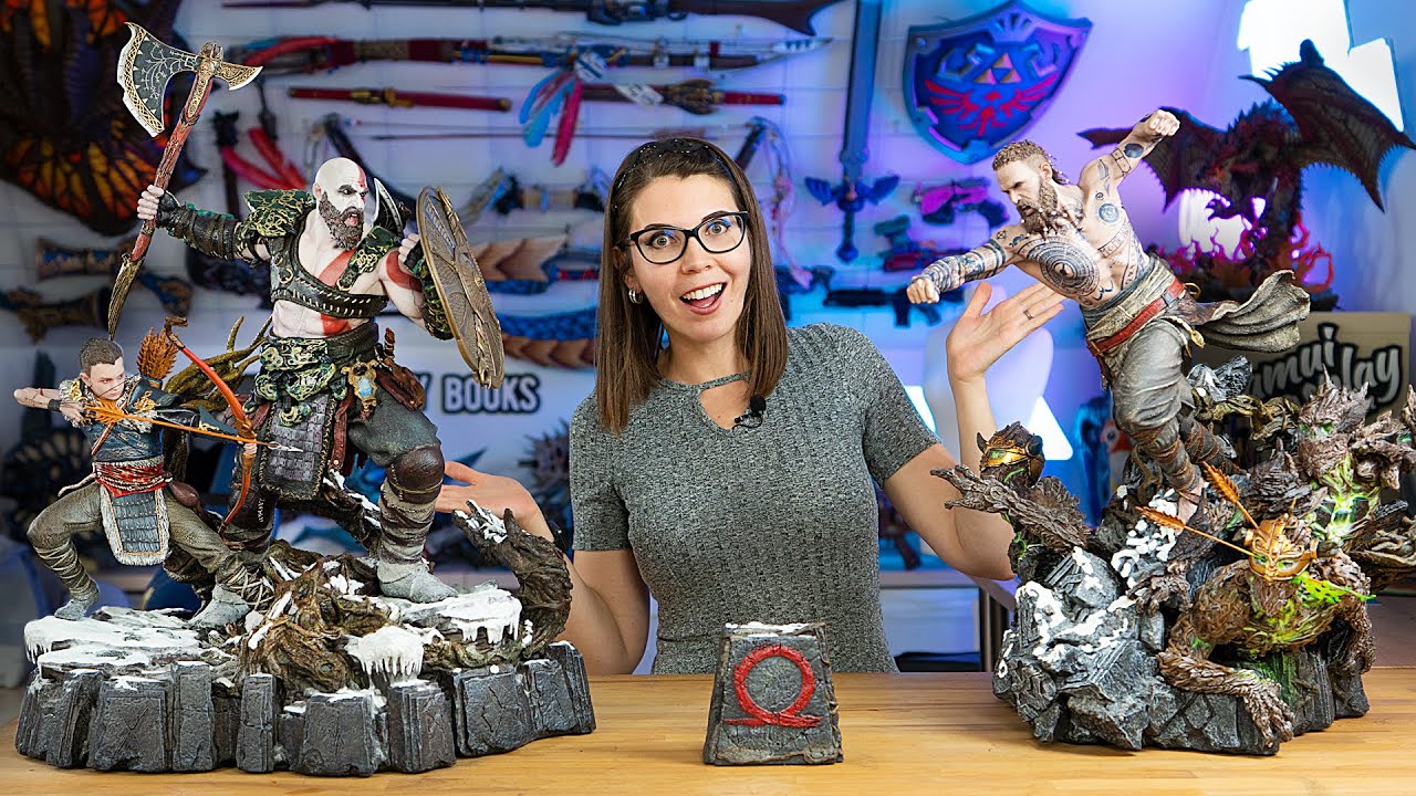 Unboxing the new GOD OF WAR statues!