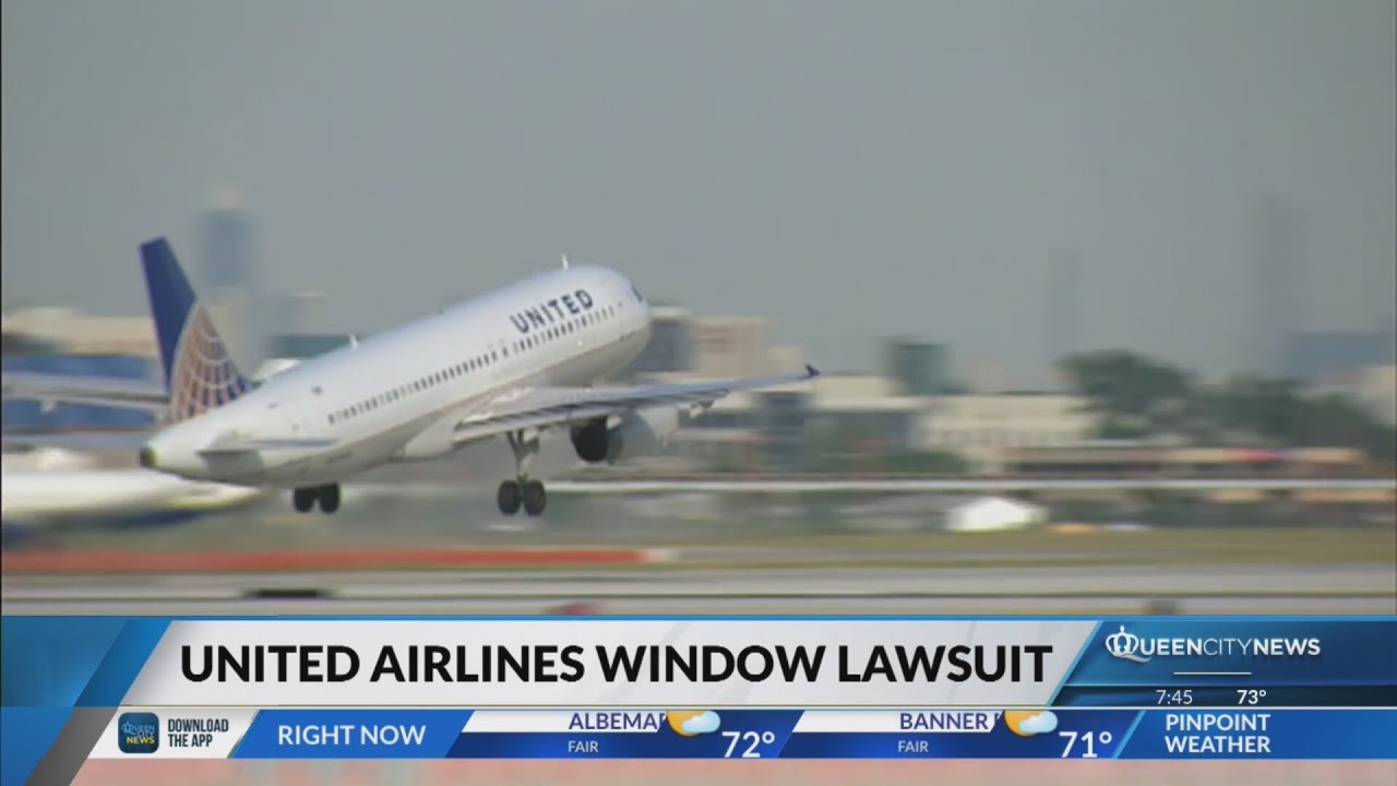 Юридический аналитик: пассажиры United Airlines судятся из-за мест у &laquo;окна&raquo; без окон