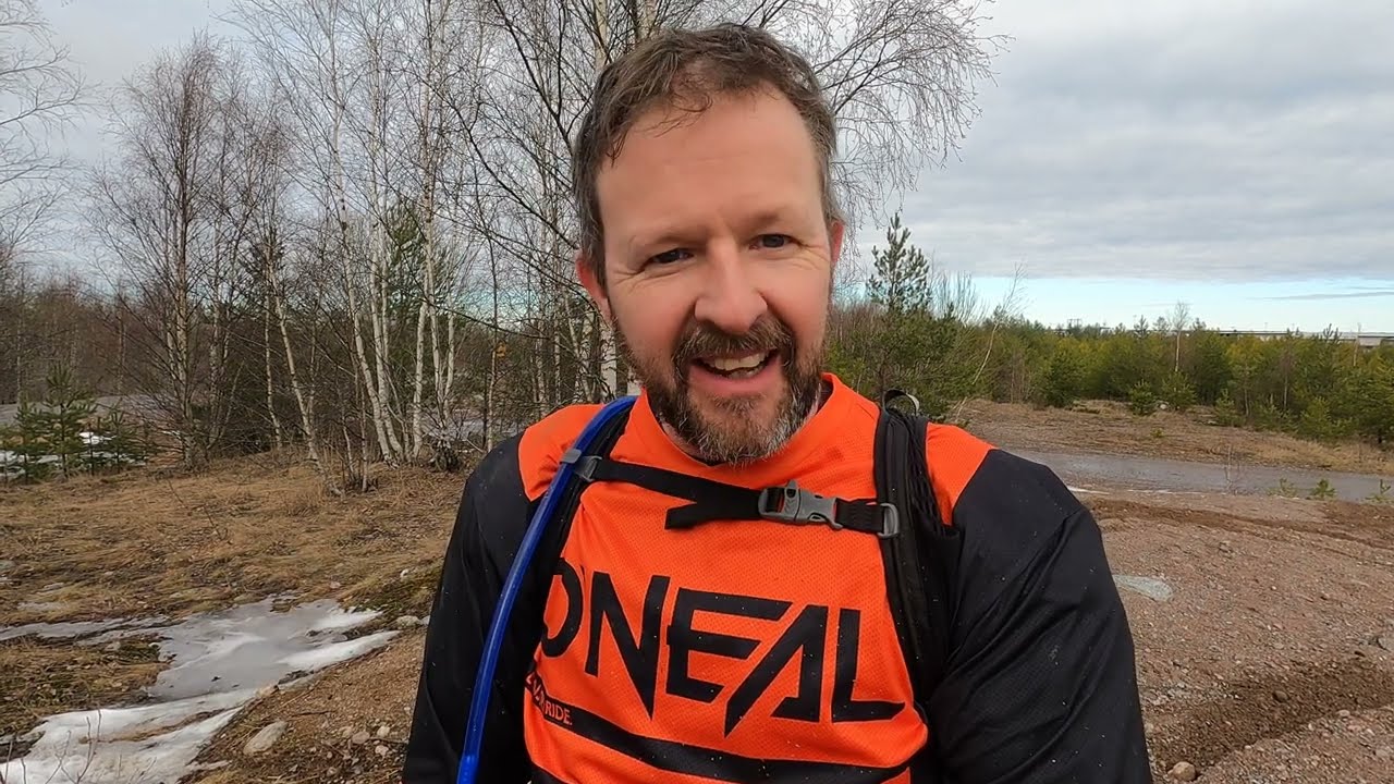 Det går inte att lära sig rida på en stor häst. Enduro Vlog 5