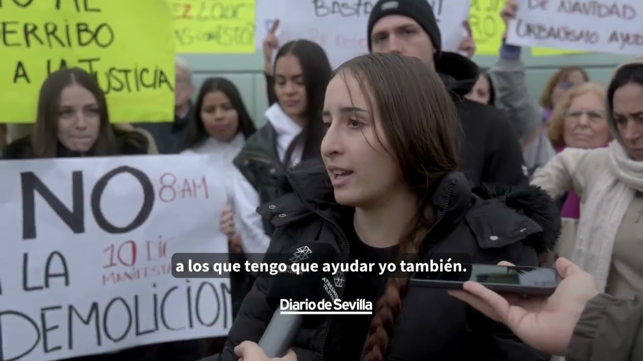 Paralizado por hoy el derribo de la gasolinera de Alcosa: "Tenemos un día más para pelear"