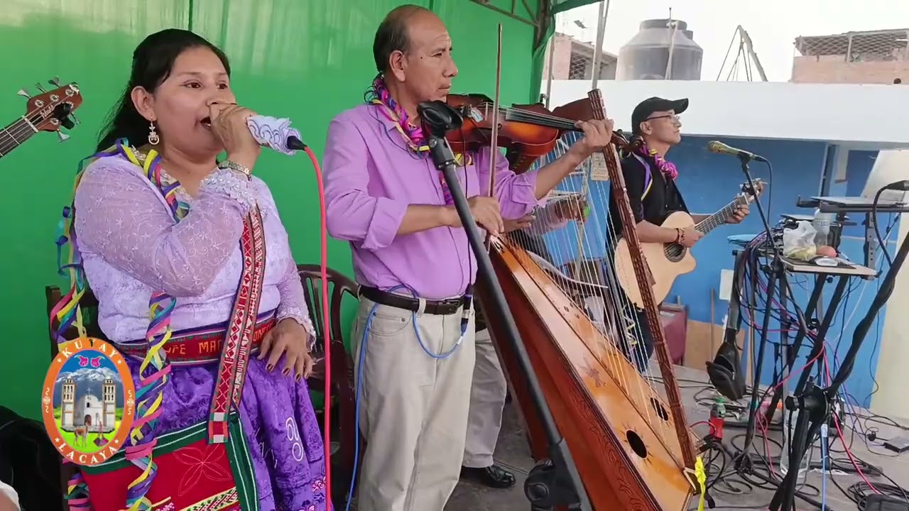 Huayllacha de parinacochas y Páucar de Sara Sara. Canta María Yola. 