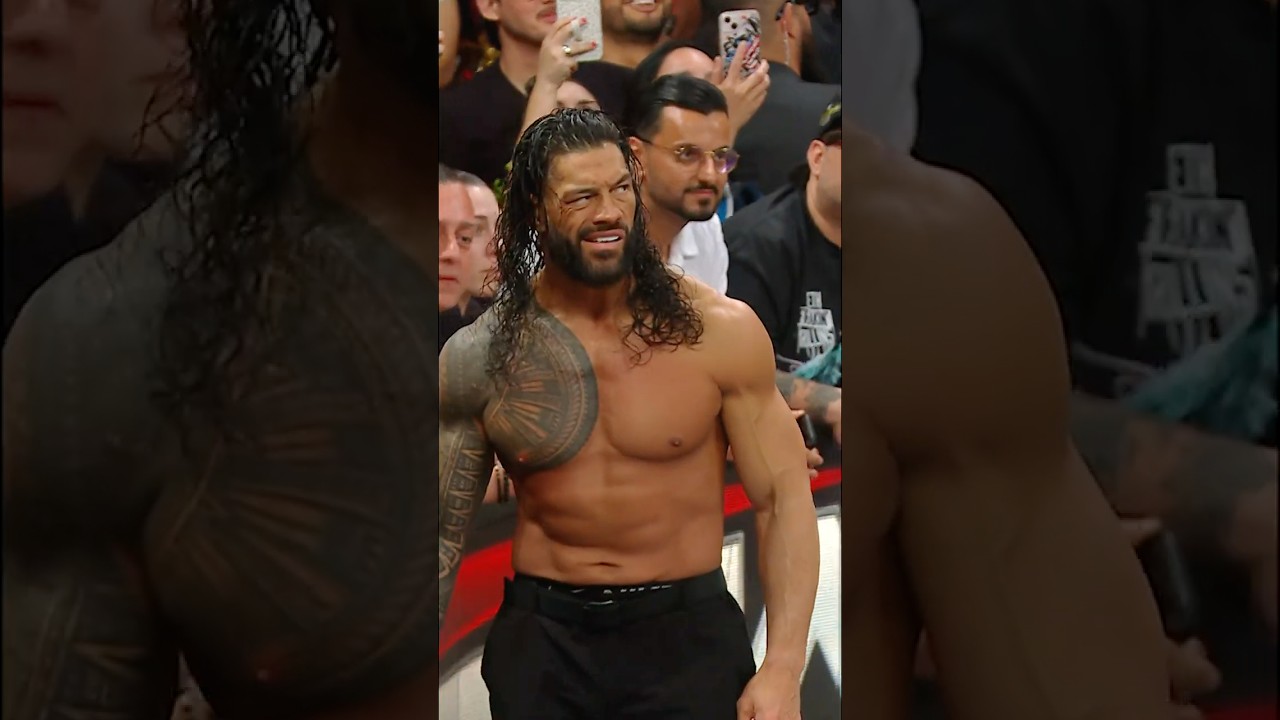 Roman Reigns 👀 CM Punk