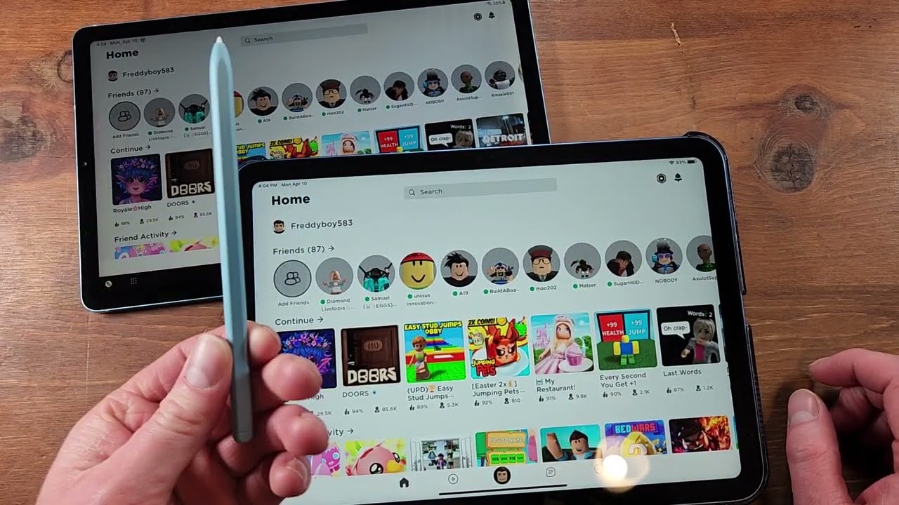 Roblox на iPad 10 и Samsung S6 Lite 2022 года: сравнение