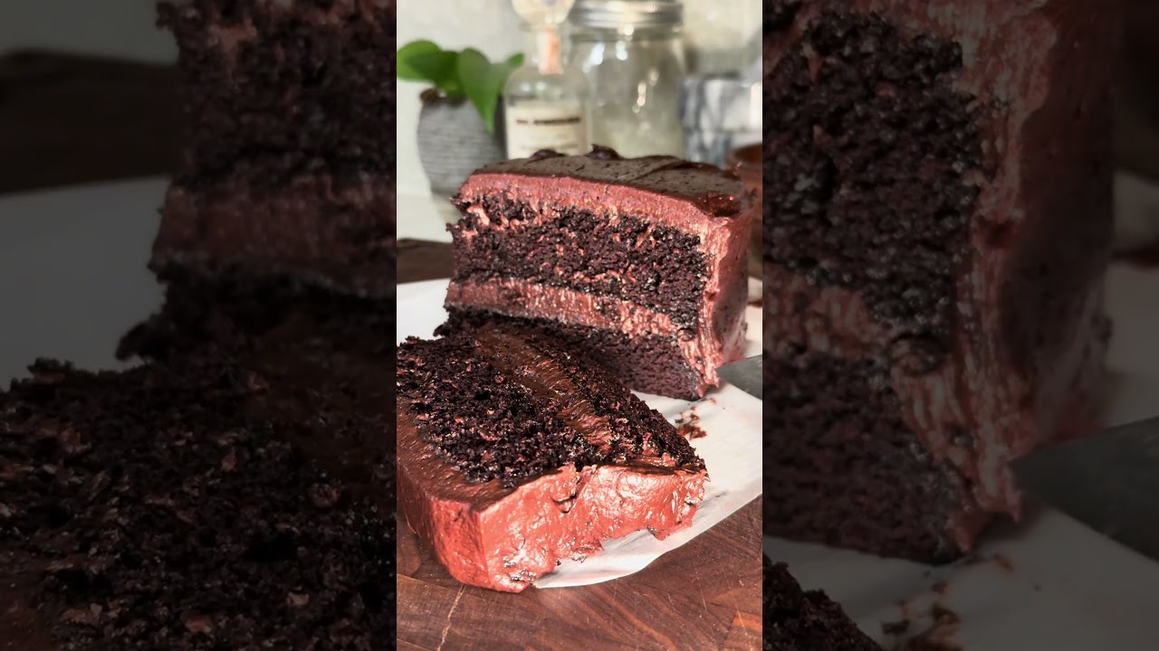 Sourdough chocolate cake! #sourdough #chocolatecake #chocolate
