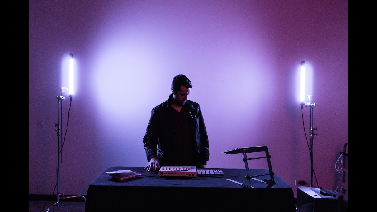 Fresh Beats: Mux Mool In-Studio Performance