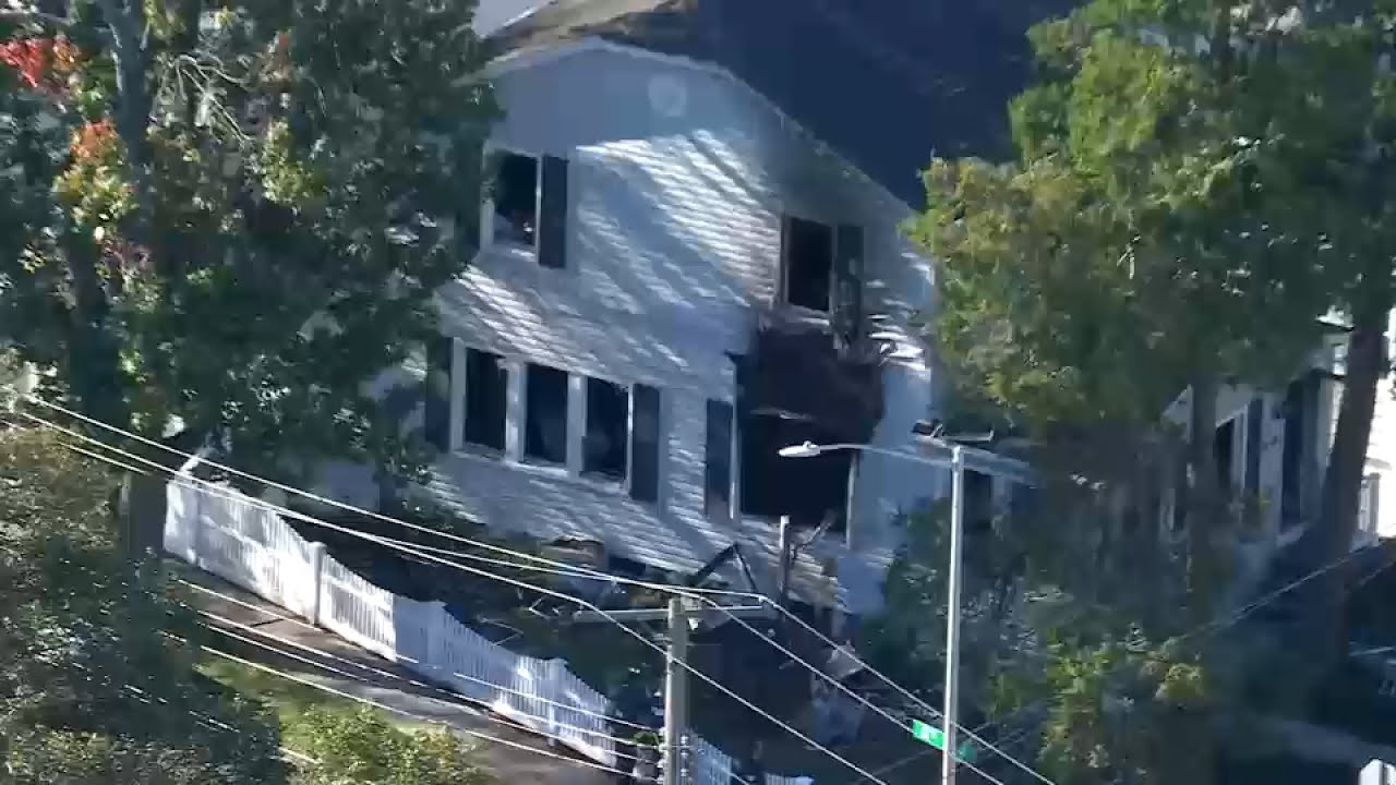 Manhunt for suspect who allegedly set couple on fire in their Queens home