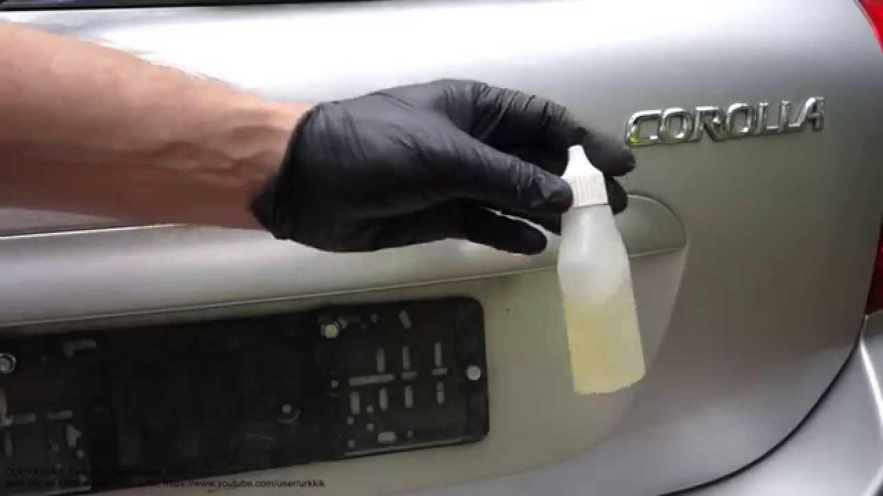 How to oil car door key lock