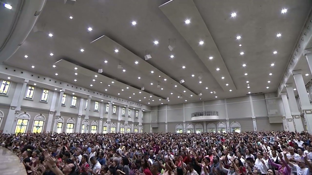 Domingo as 9:30h, Templo Maior de Belo Horizonte MG.