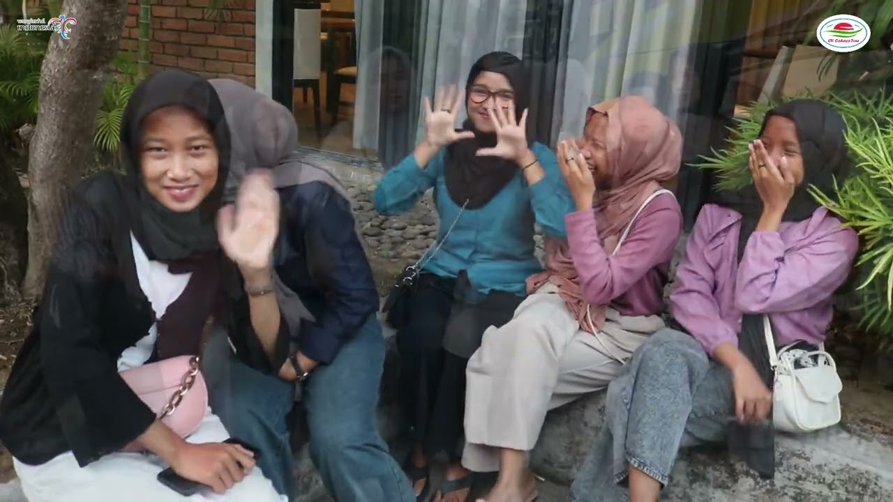 SMK Bhakti Praja Adiwerna Goes To Surabaya Bali
