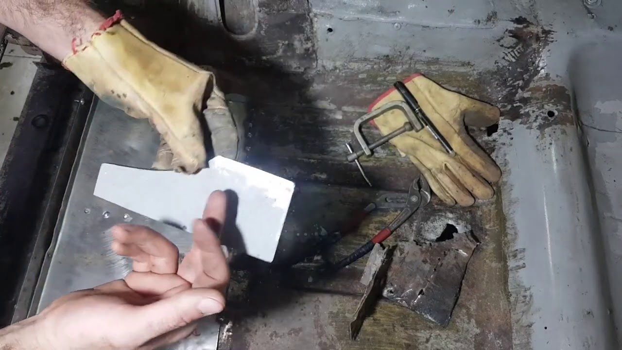 proyecto falcon 2 puertas parte 2 zócalos  y pisos