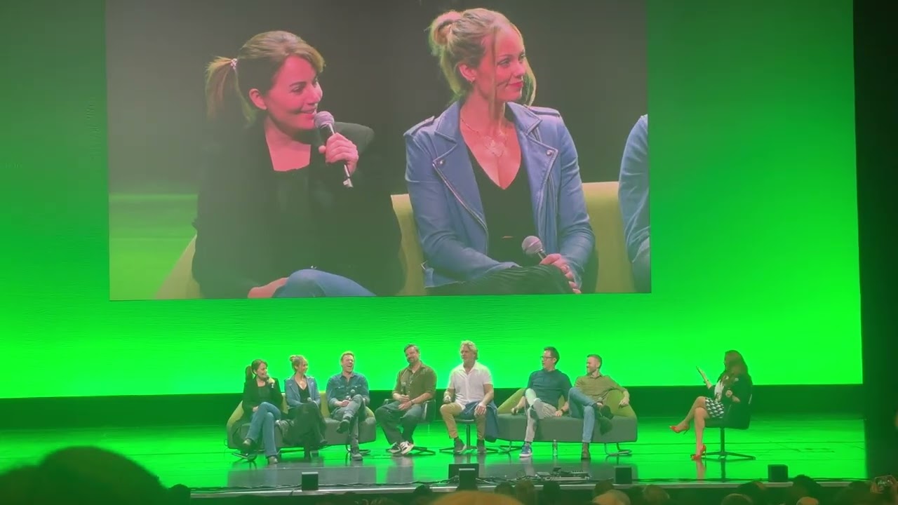 Panel SMALLVILLE CAST in Comic Con Liverpool - Sunday, November 16, 2025. 