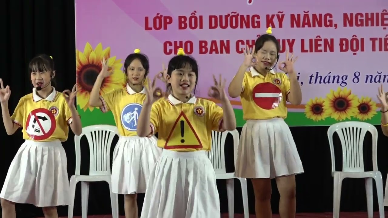 Nhạc kịch Đừng vội vàng - Tuyên truyền an toàn giao thông - Chi đội 1 K104 Trường Lê Duẩn
