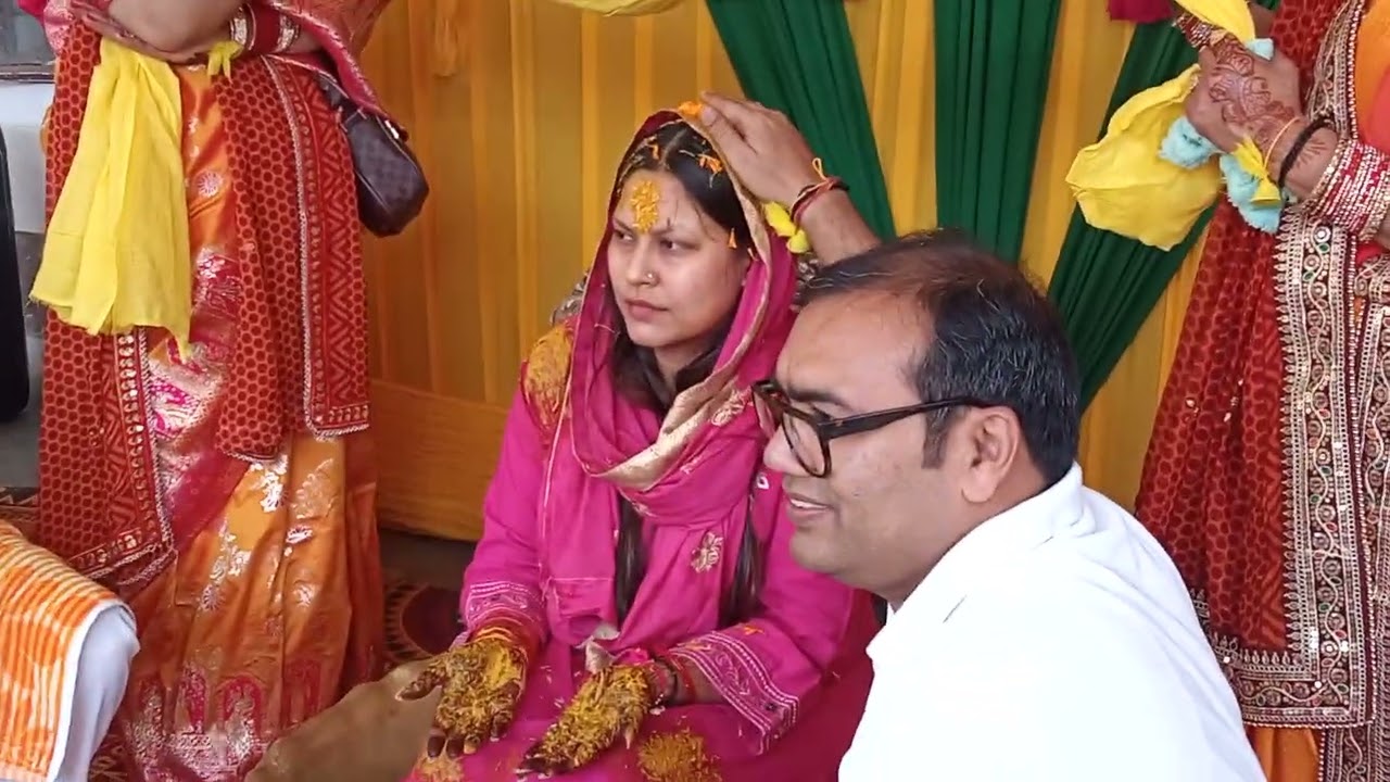   गढ़वाल गोली खाल से पहुंचे मोहन दा भांजी की शादी मेंखोड़ा गाजियाबाद मित्रों जरूर सब्सक्राइब करें।