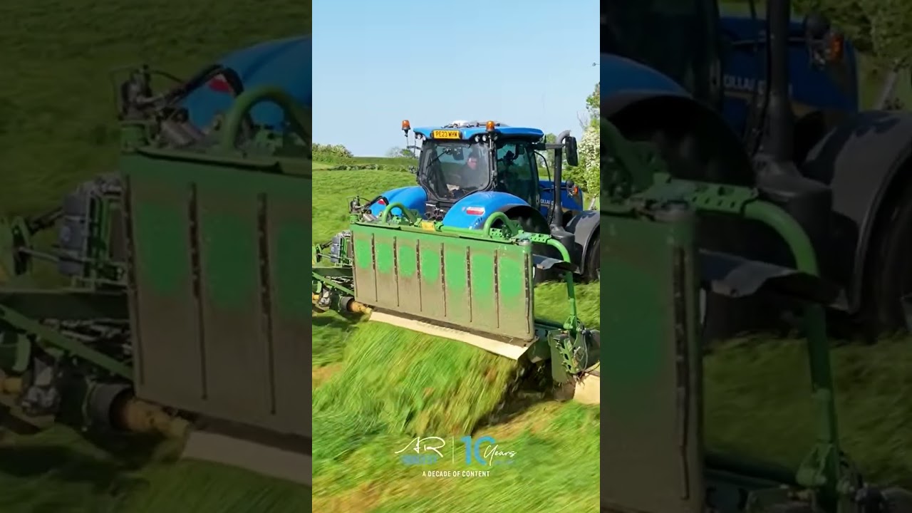 New Holland T7.270 and KRONE EasyCut 880 CV in Heavy Grass