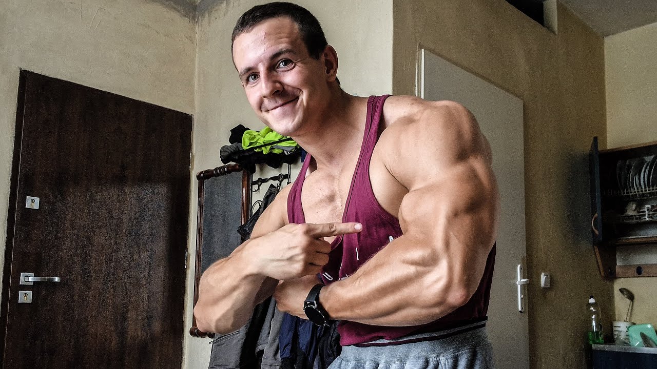 SKUTECZNY DOMOWY SPOSOB NA ŁAPE BICEPS NATURALNIE - MLODYNINJA24