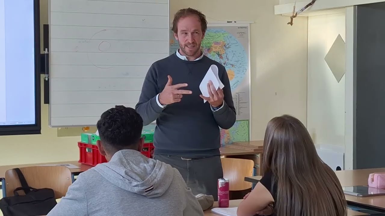 Tim Schmitz – Der neue Schulleiter der Hans-Jonas-Gesamtschule Neuwerk