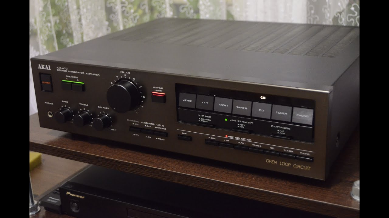 Akai AM-A70