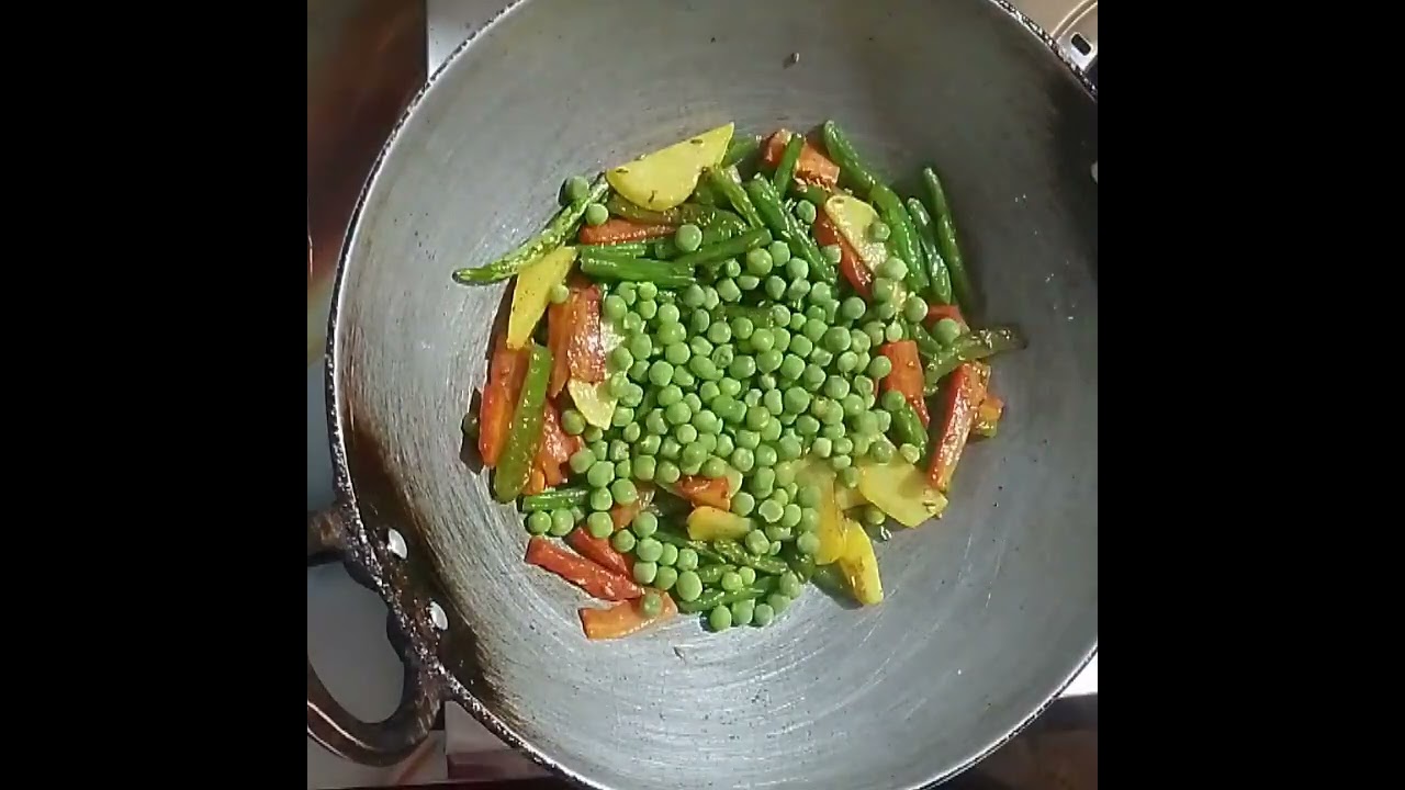 Bina pyaj lahsun ke mix veg#mix veg@ no pyaj & no lahsun mix veg # yammy.....