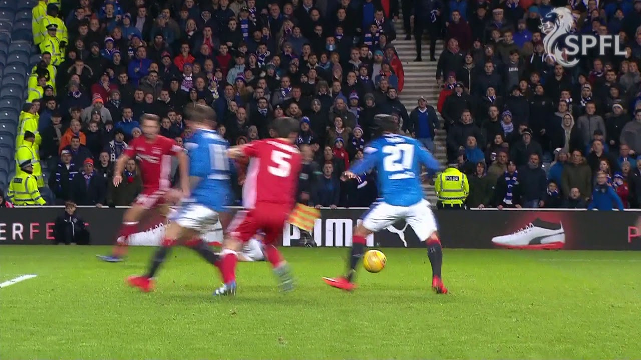 Pena scores crucial goal on return to Rangers team