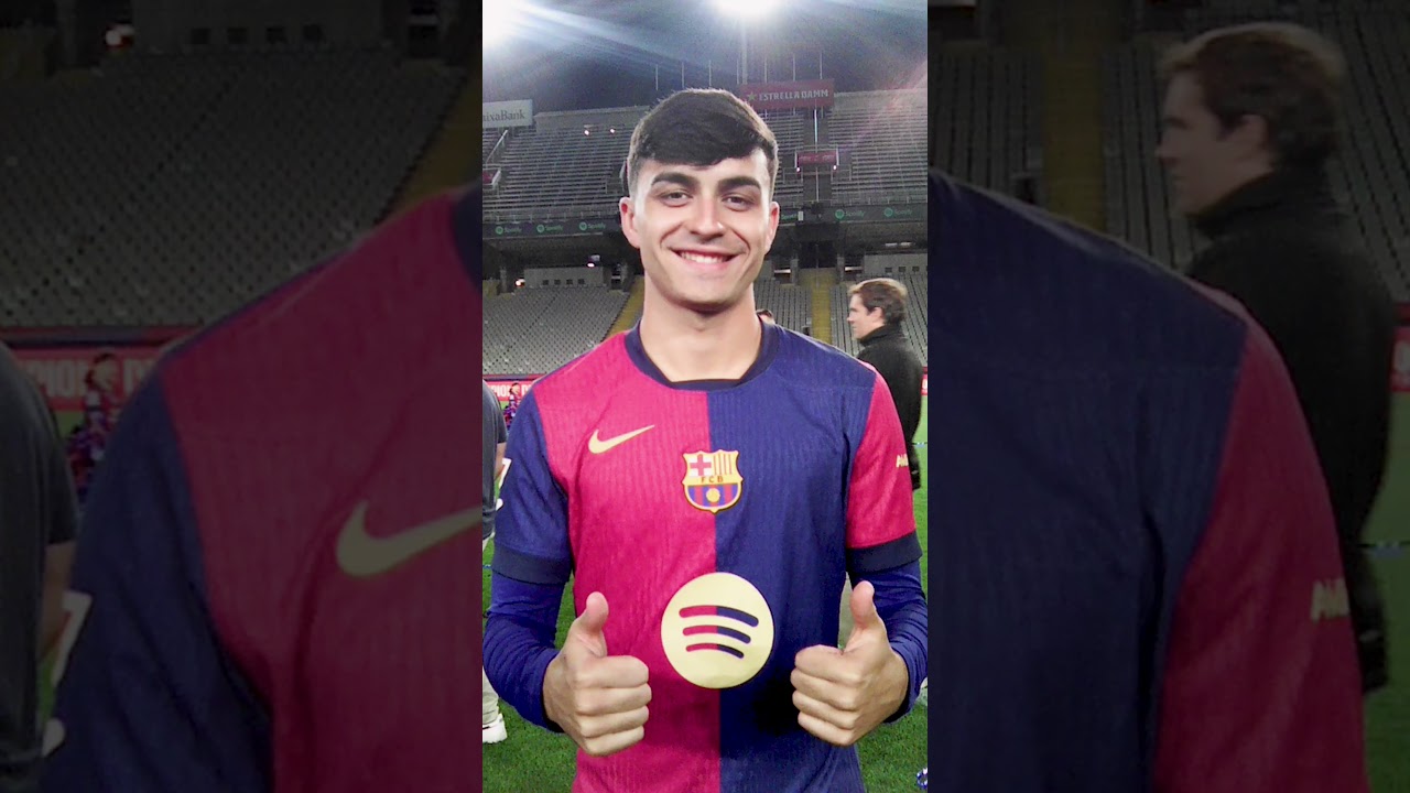 When you give Raphinha an HMD Bar&ccedil;a 3210... 📱 🔥 @hmddevices  #shorts #fcbarcelona