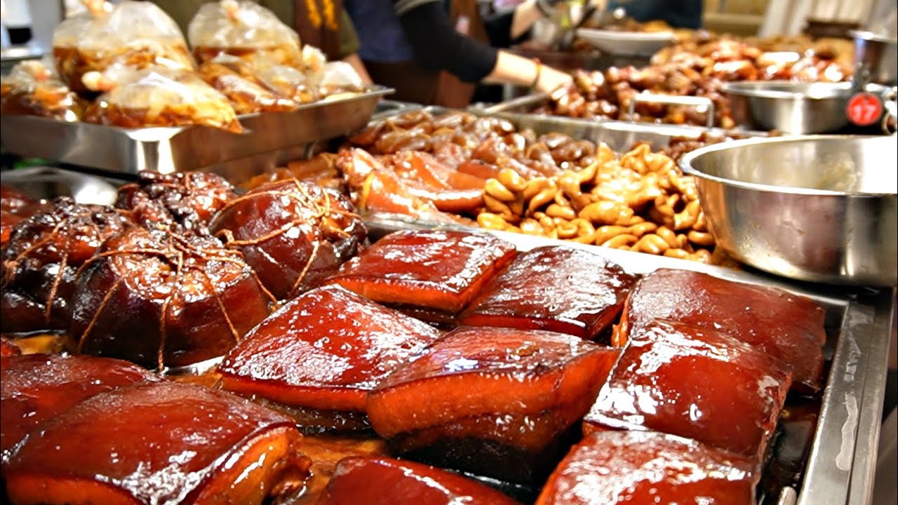 【高雄自由市場】南台灣超人氣黃昏市場！精選15家必吃美食，滿滿的食物太幸福！自由市場必吃, 自由市場美食, 高雄黃昏市場 - Taiwan Street Food