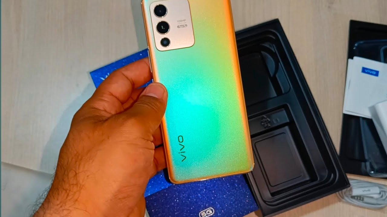 Vivo V23 Pro 5G Unboxing || First impressions & Look || Color Changing Phone